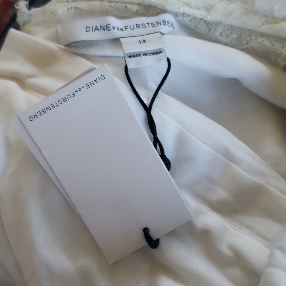 Diane Von Furstenberg Zarita White Lace Dress - Picture 15 of 16